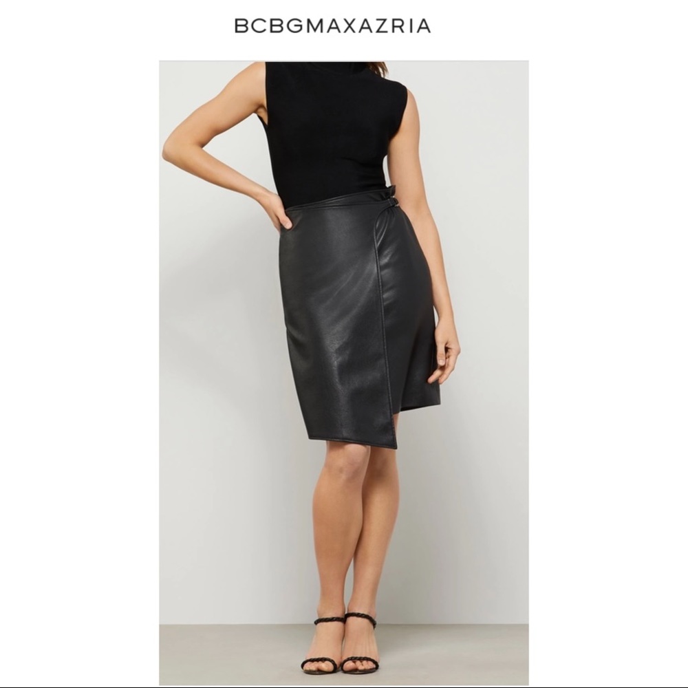 NEW BCBGMAXAZRIA LEATHER SKIRT Size XS